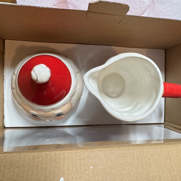 Johanna Parker Santa Sugar and Creamer set - Picture 3 of 16